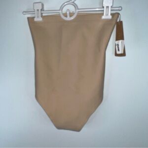 SKIMS Seamless Sculpt High-Waisted Thong Sand Shapewear Women’s Size Medium